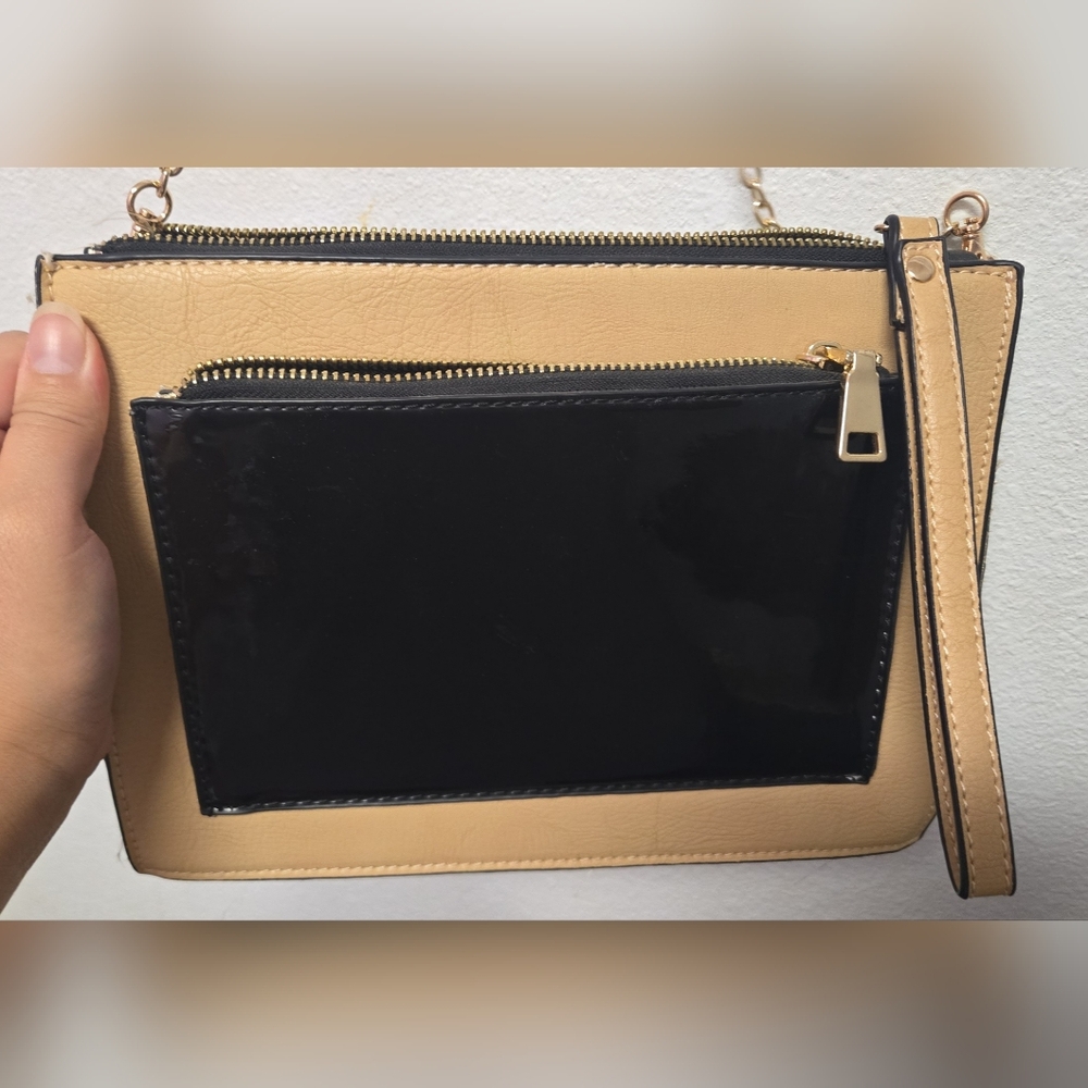 Cross Body Bag Zip Closure Black & Nude/ Tan